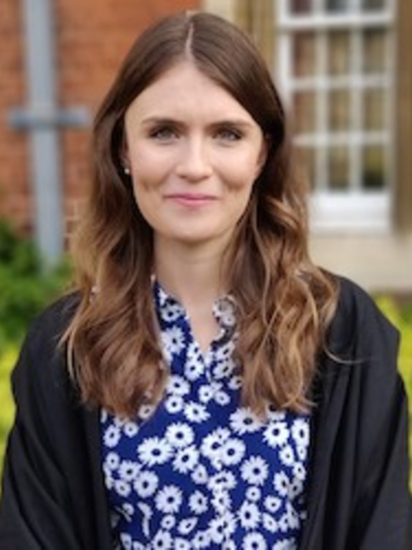  Emma Jones